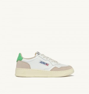 Autry Medalist Low Sneakers Leather Leather Suede Green / White | 7306-PTDIO