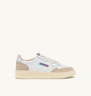 Autry Medalist Low Sneakers Leather White | 6291-VRALP