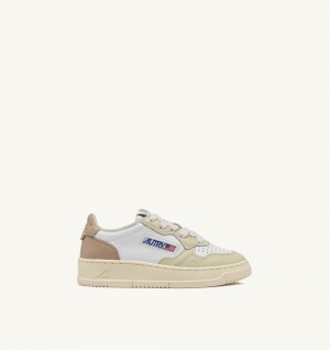 Autry Medalist Low-top Sneakers Leather White / Beige | 8950-GFPMS