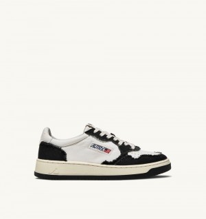 Autry Two-tone Medalist Low Sneakers Soft Goatskin Frayed Canvas Black | 3674-ZGCSF