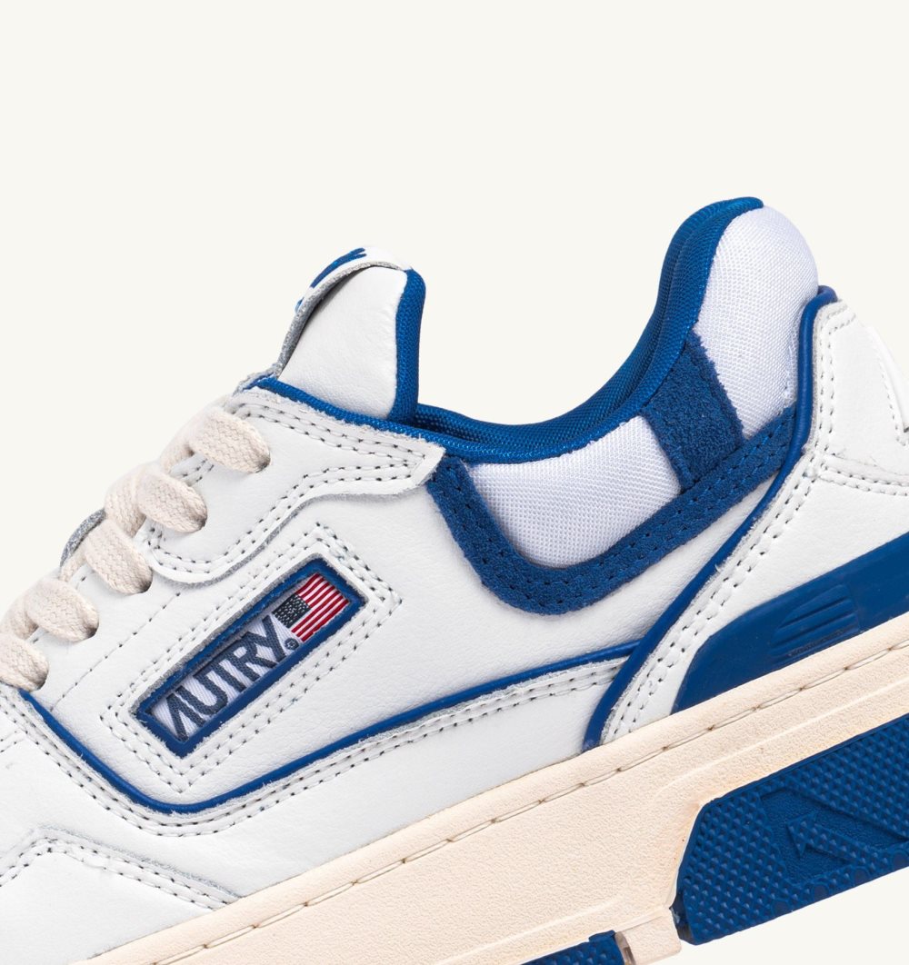 Autry Clc Low Sneakers Leather Princess Suede White / Blue | 9672-YQOMP