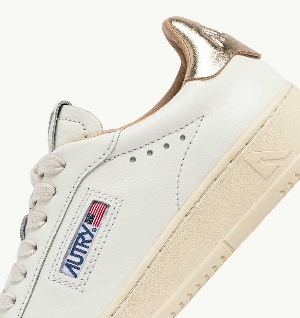 Autry Dallas Low Sneakers Leather White / Gold | 4028-HFJLN