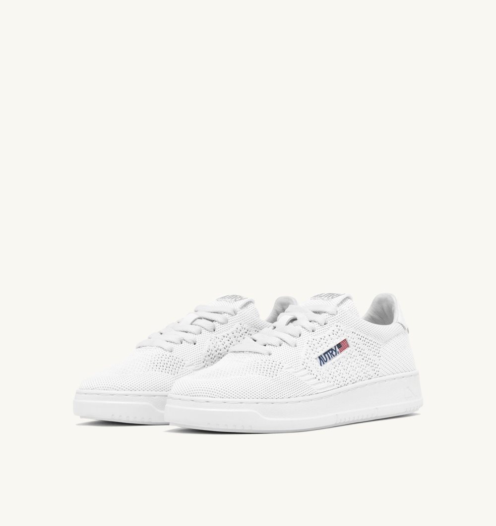 Autry Easeknit Medalist Low Sneakers Fabric White | 8924-EMCIQ