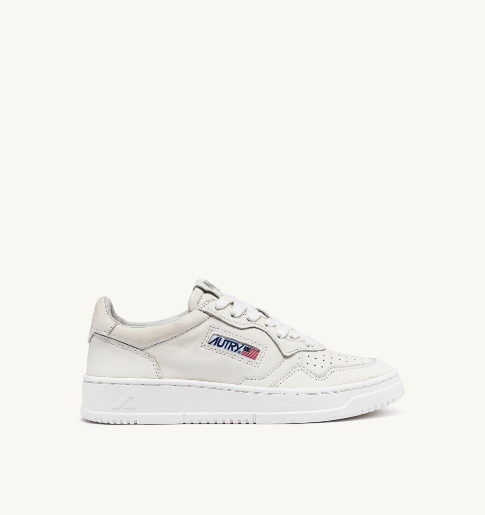 Autry Medalist Low Sneaker Optical Goat Leather White | 9805-LDGSO