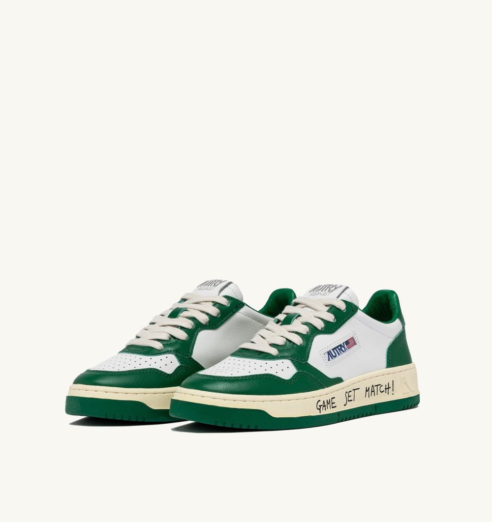 Autry Medalist Low Sneakers Amazon Leather Lettering Green / White | 3980-XEUKQ