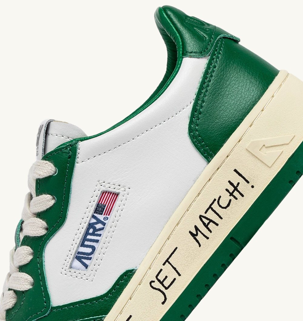 Autry Medalist Low Sneakers Amazon Leather Lettering Green / White | 3980-XEUKQ