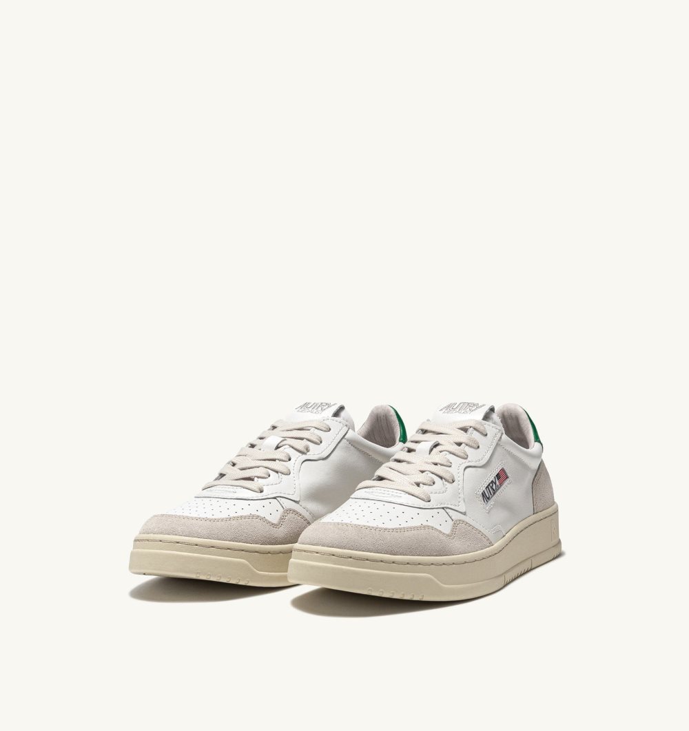 Autry Medalist Low Sneakers Amazon Leather Suede Green / White | 3547-CEYXN