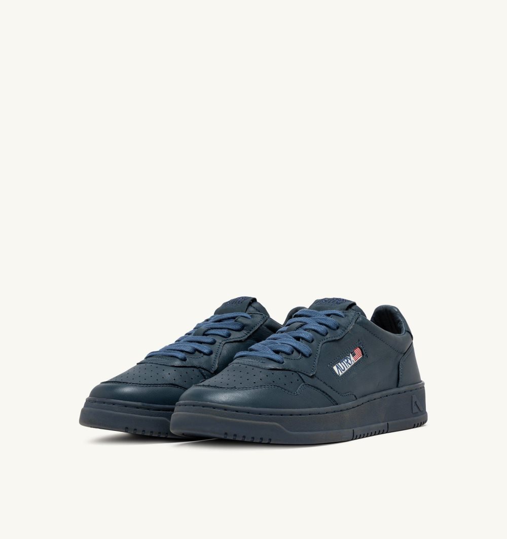 Autry Medalist Low Sneakers Denim Nappa Blue | 2195-WANLE