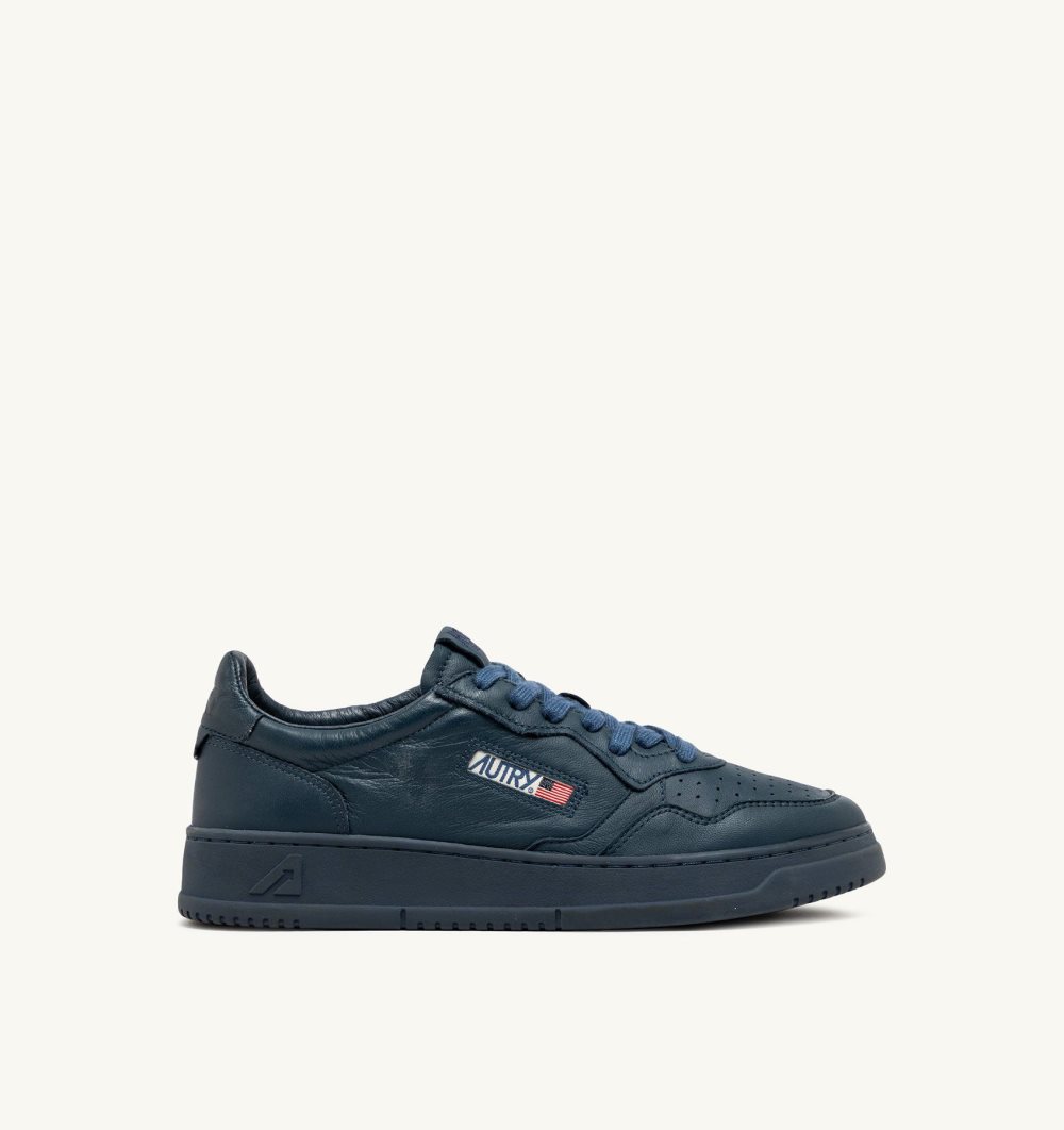 Autry Medalist Low Sneakers Denim Nappa Blue | 2195-WANLE