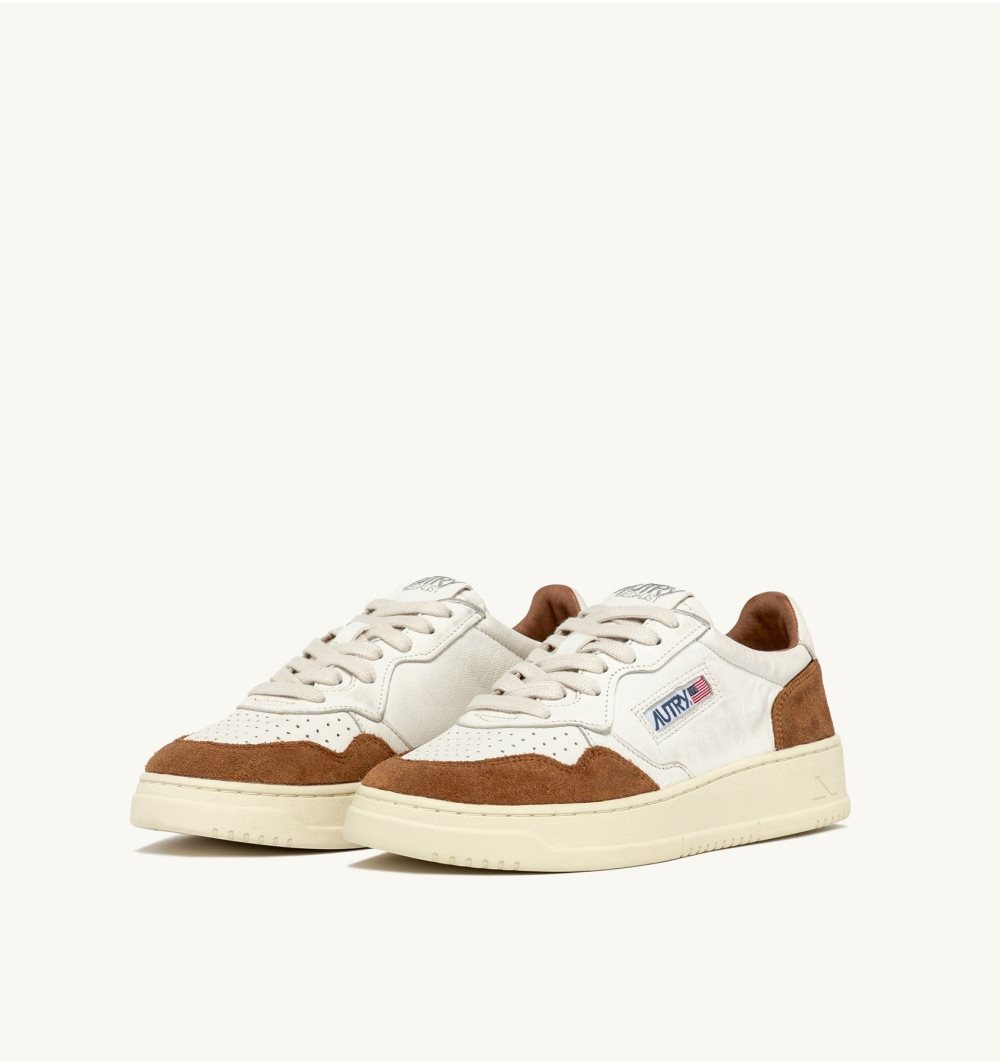 Autry Medalist Low Sneakers Goatskin Suede White | 5602-UMCLK