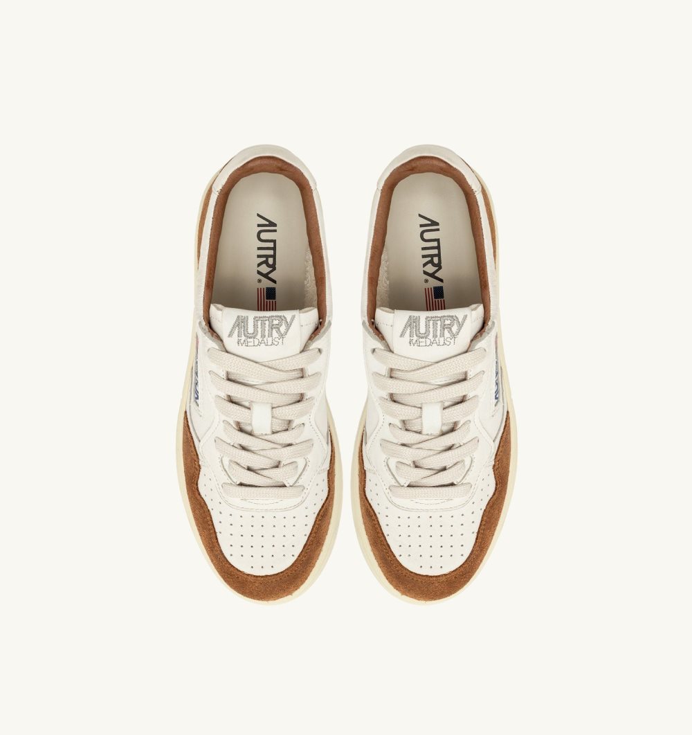 Autry Medalist Low Sneakers Goatskin Suede White | 3802-RENTK