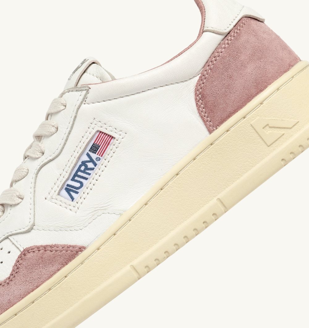 Autry Medalist Low Sneakers Goatskin Suede White / Pink | 0436-SCEQX