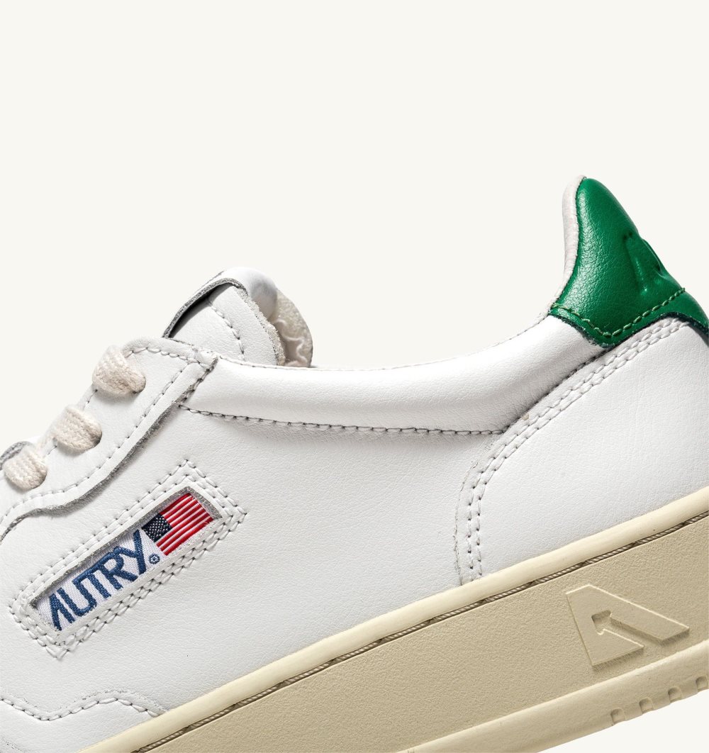 Autry Medalist Low Sneakers Leather Green / White | 7082-WCOHN