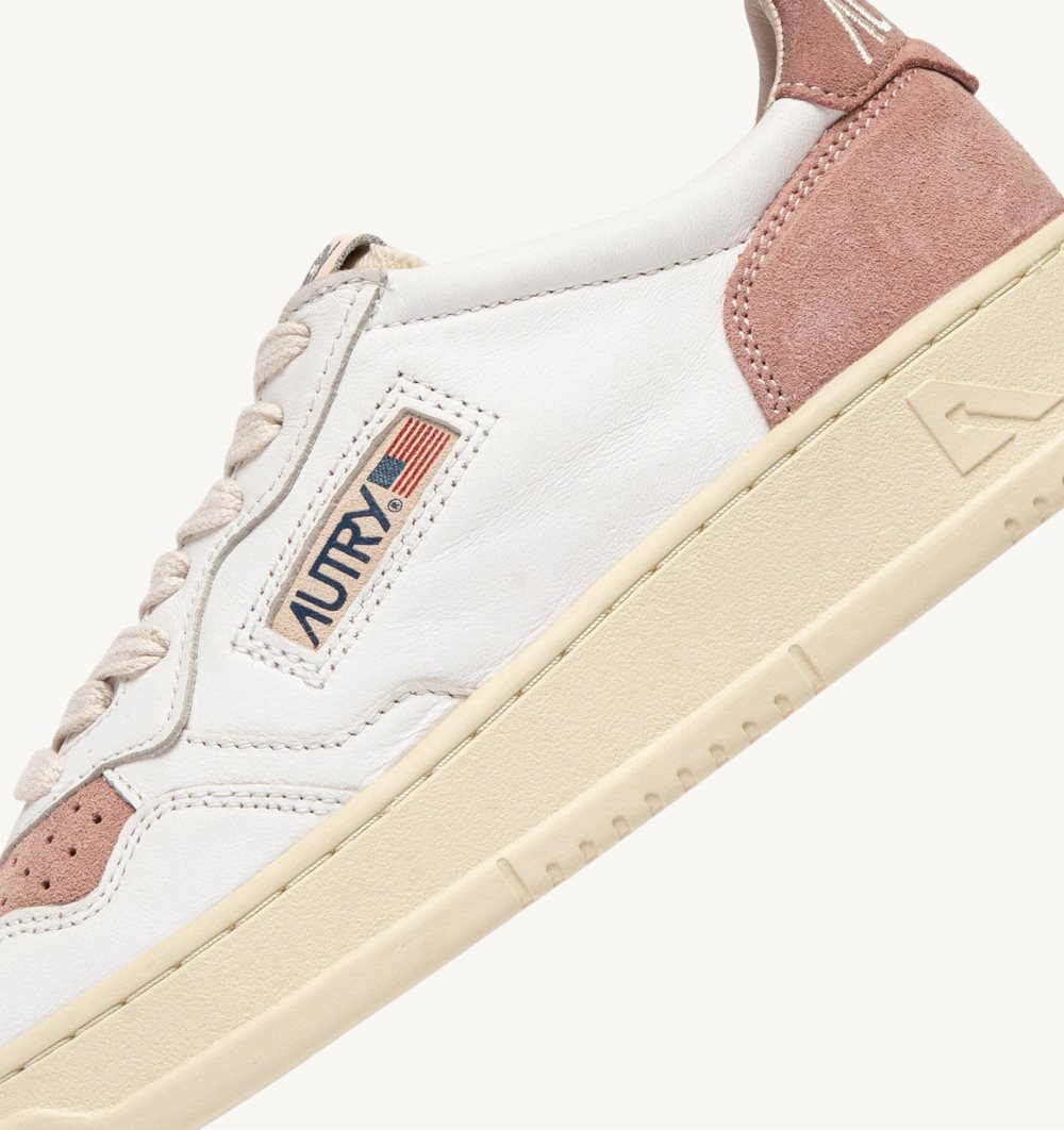 Autry Medalist Low Sneakers Leather Nude White / Pink | 7148-FMOPZ