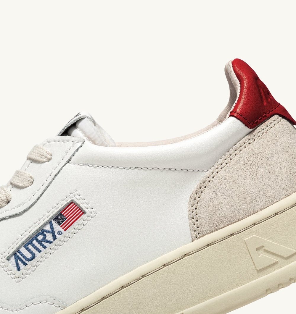 Autry Medalist Low Sneakers Leather Suede White / Red | 8423-UELYC