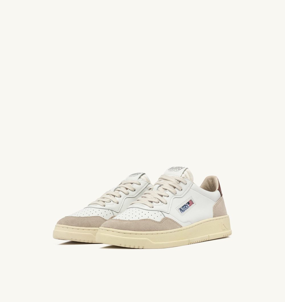 Autry Medalist Low Sneakers Leather Suede White | 6103-VMFWG