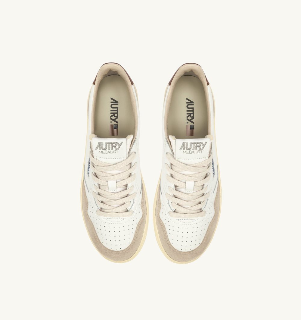 Autry Medalist Low Sneakers Leather Suede White | 6103-VMFWG