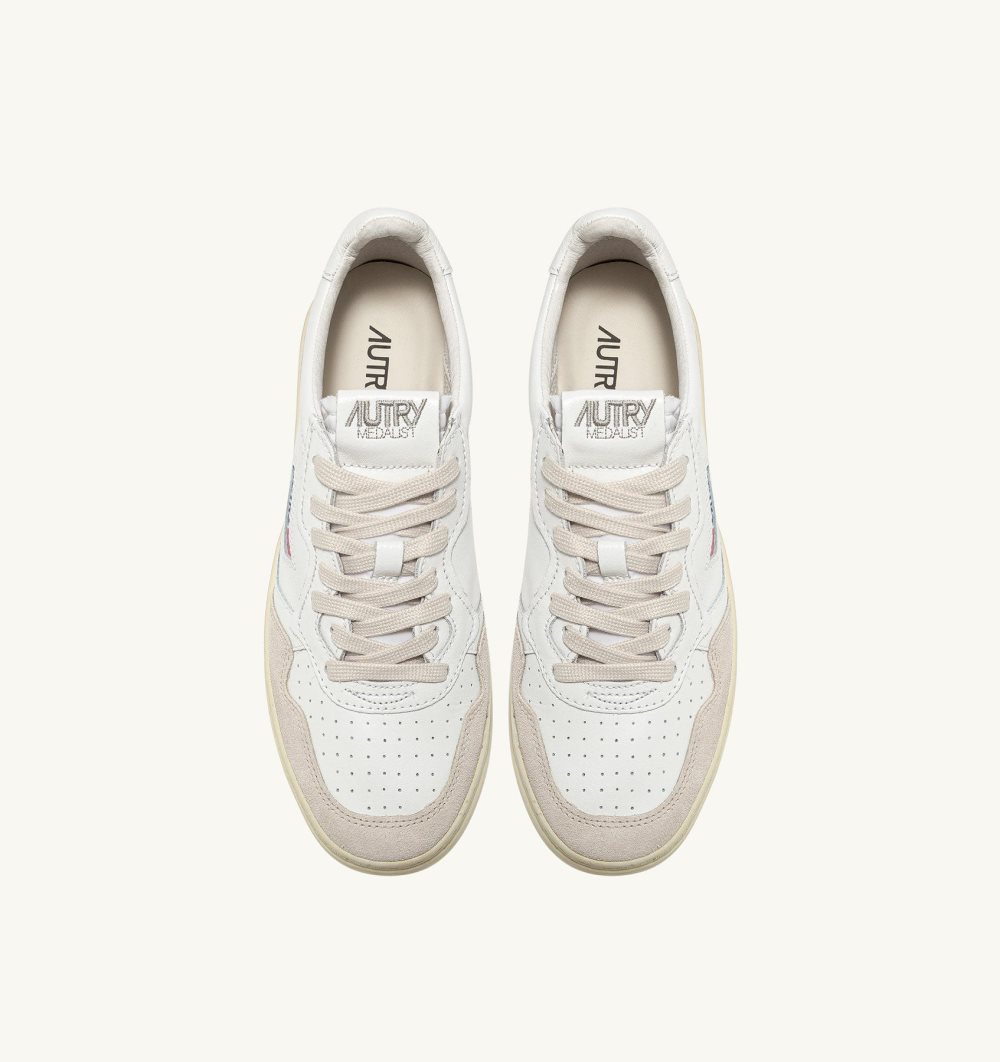 Autry Medalist Low Sneakers Leather Suede White | 1863-IMWPB