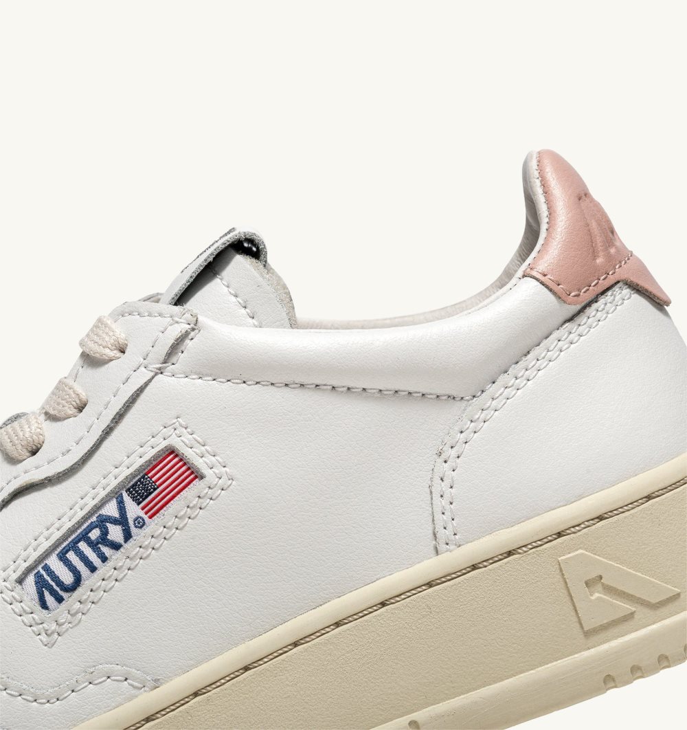 Autry Medalist Low Sneakers Leather White / Pink | 7120-JZVSD