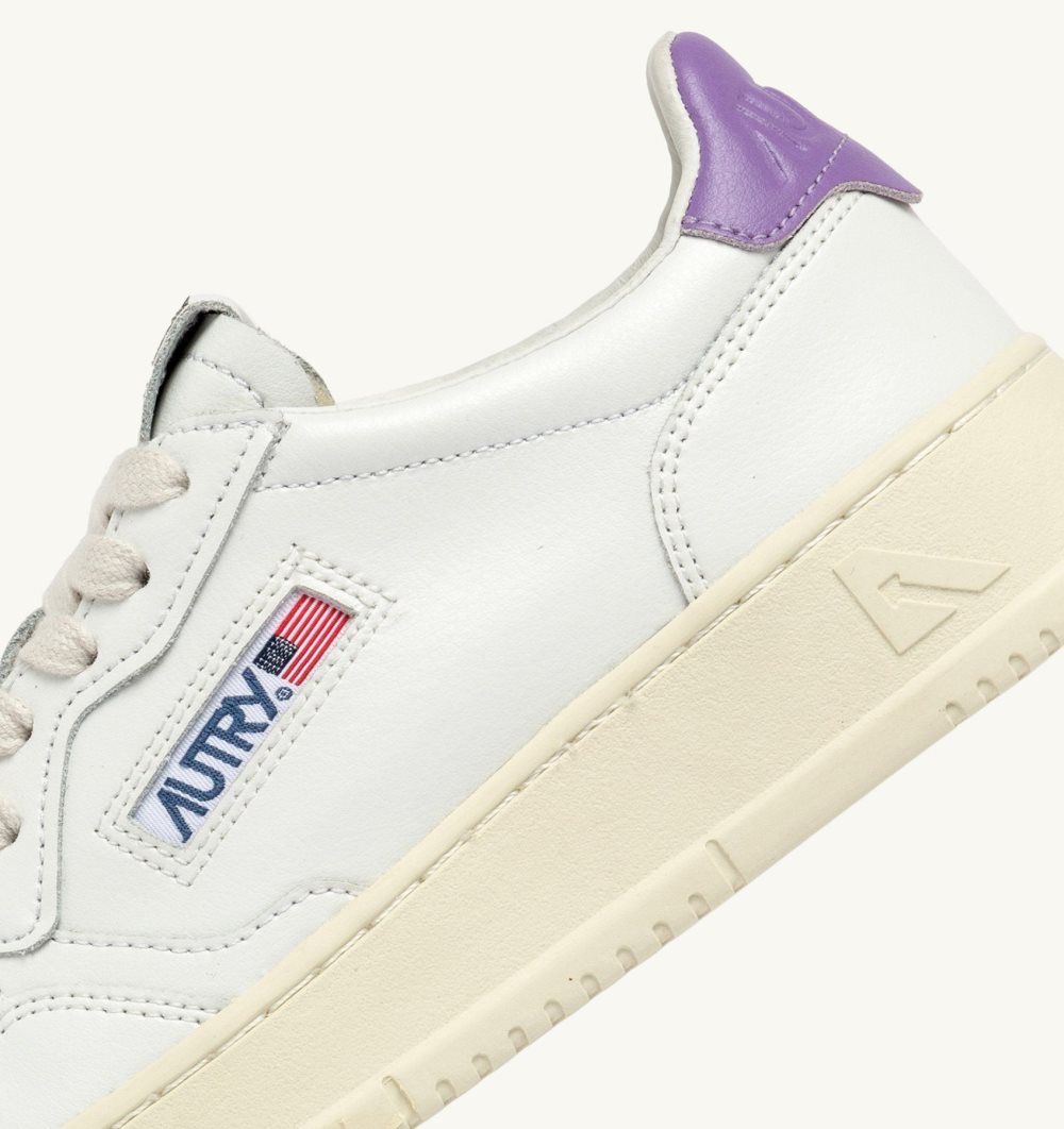 Autry Medalist Low Sneakers Leather White / Purple | 6145-CQVPM