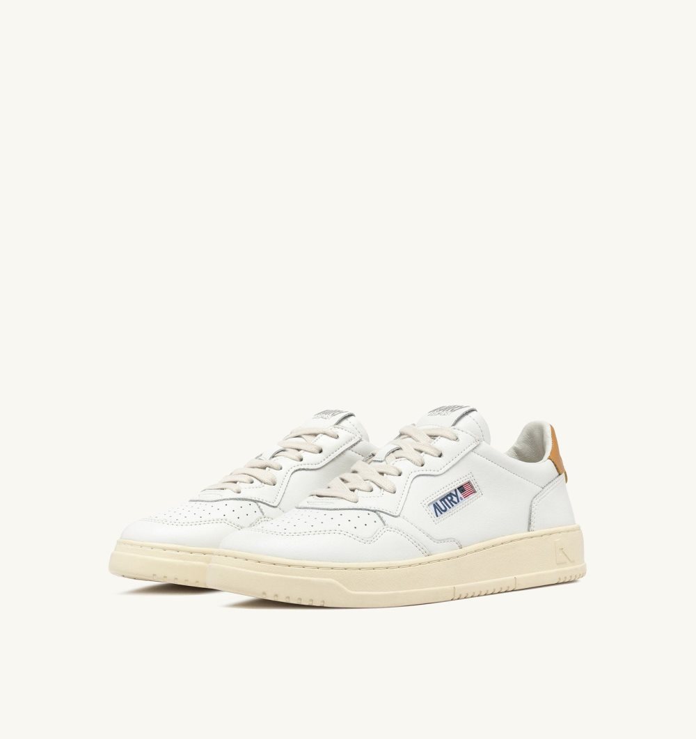 Autry Medalist Low Sneakers Leather White | 5843-TOGHX