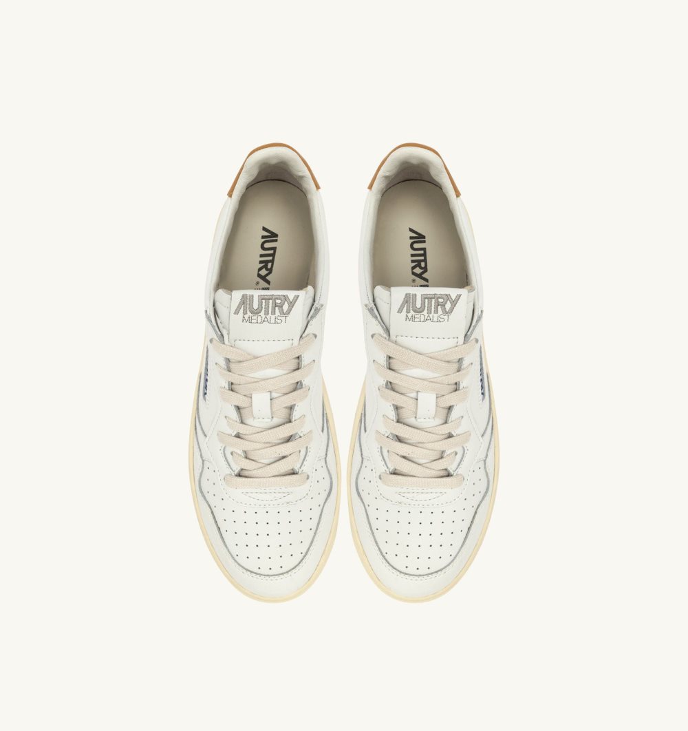 Autry Medalist Low Sneakers Leather White | 5843-TOGHX