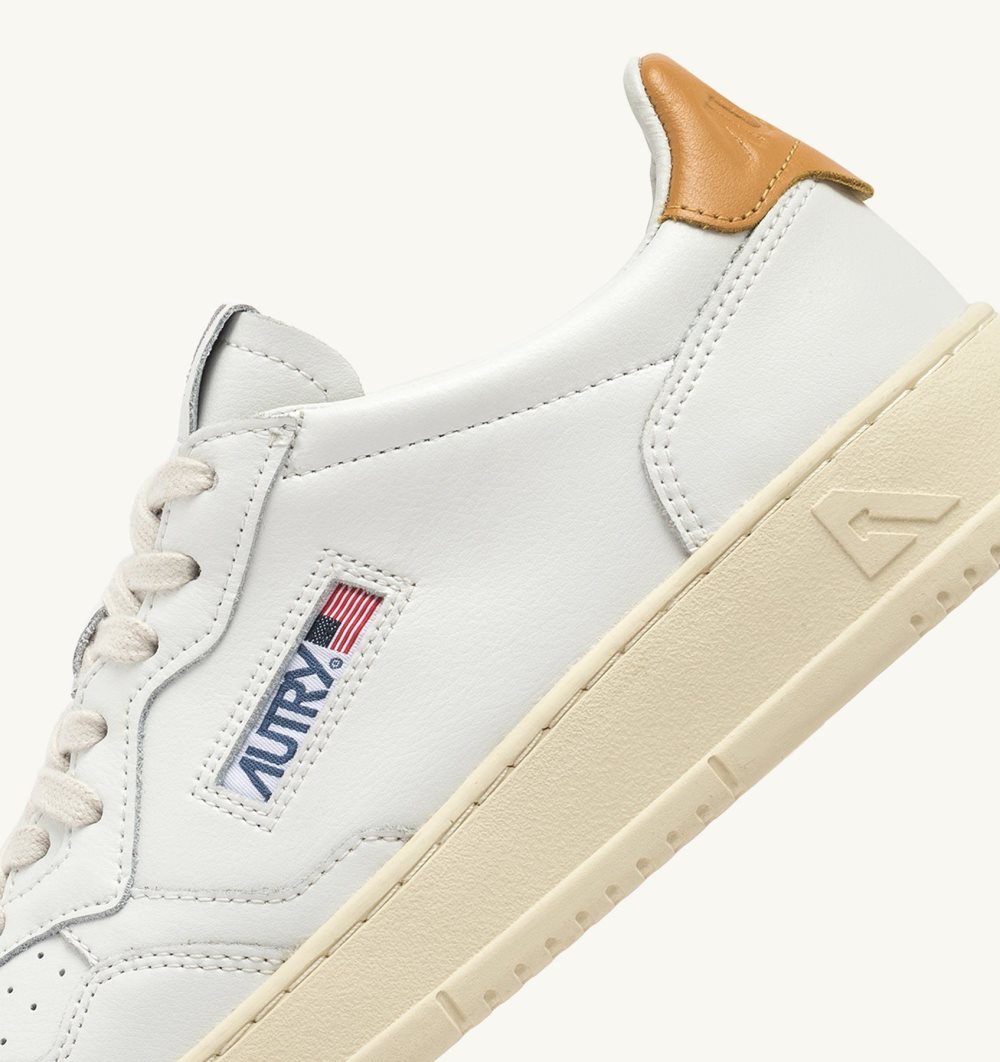 Autry Medalist Low Sneakers Leather White | 5843-TOGHX