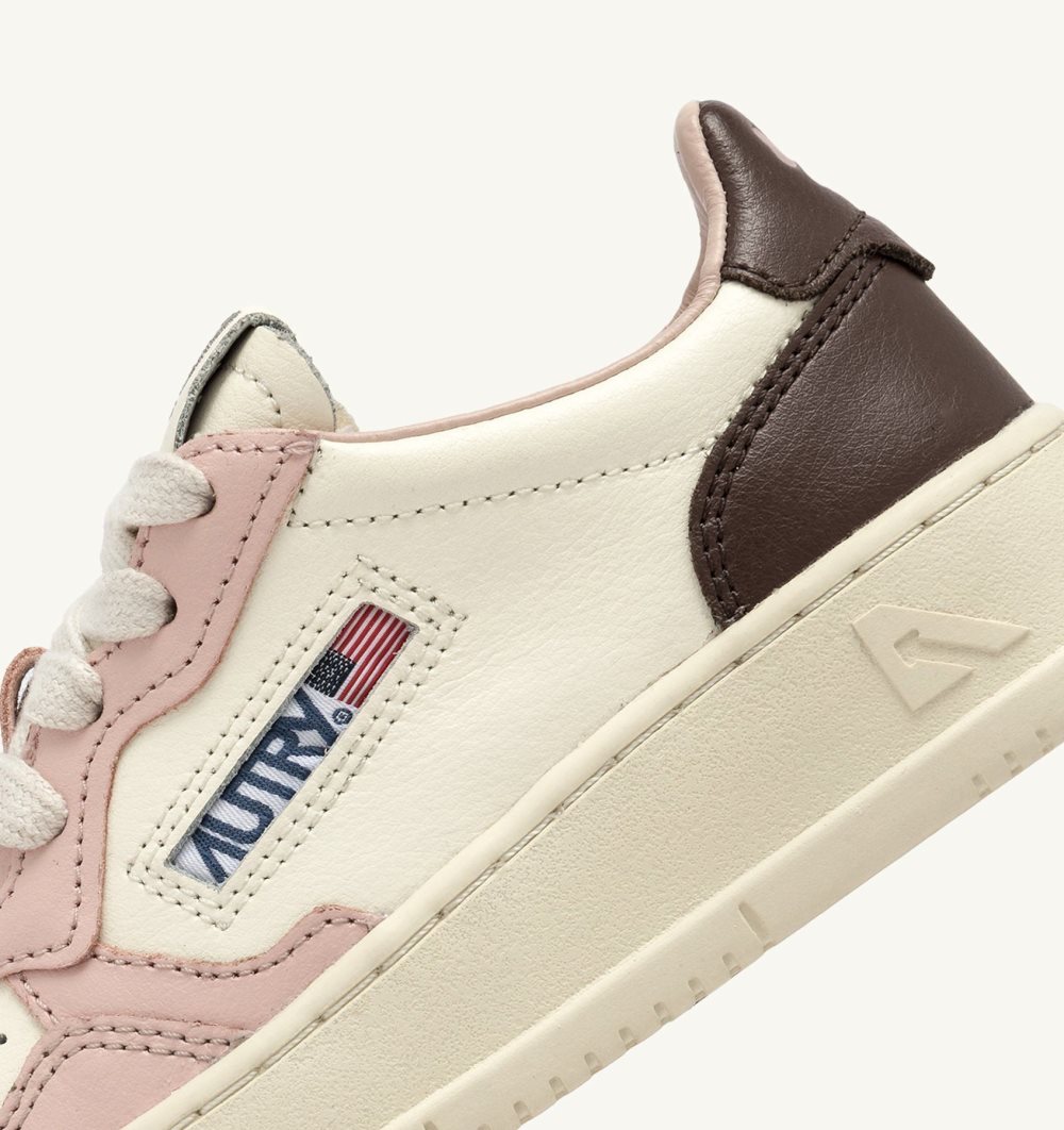 Autry Medalist Low Sneakers Leather White / Pink | 3281-XAORW