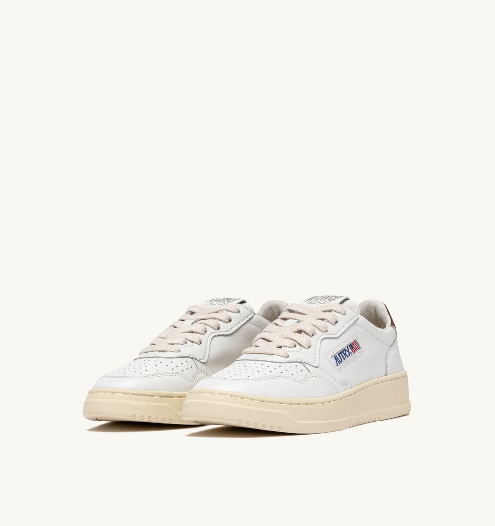 Autry Medalist Low Sneakers Leather White | 9837-KQLMC