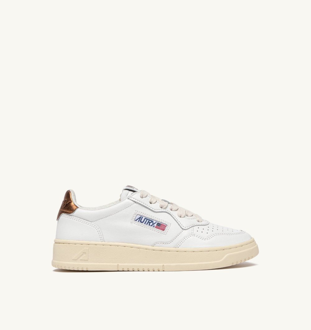 Autry Medalist Low Sneakers Leather White | 9837-KQLMC