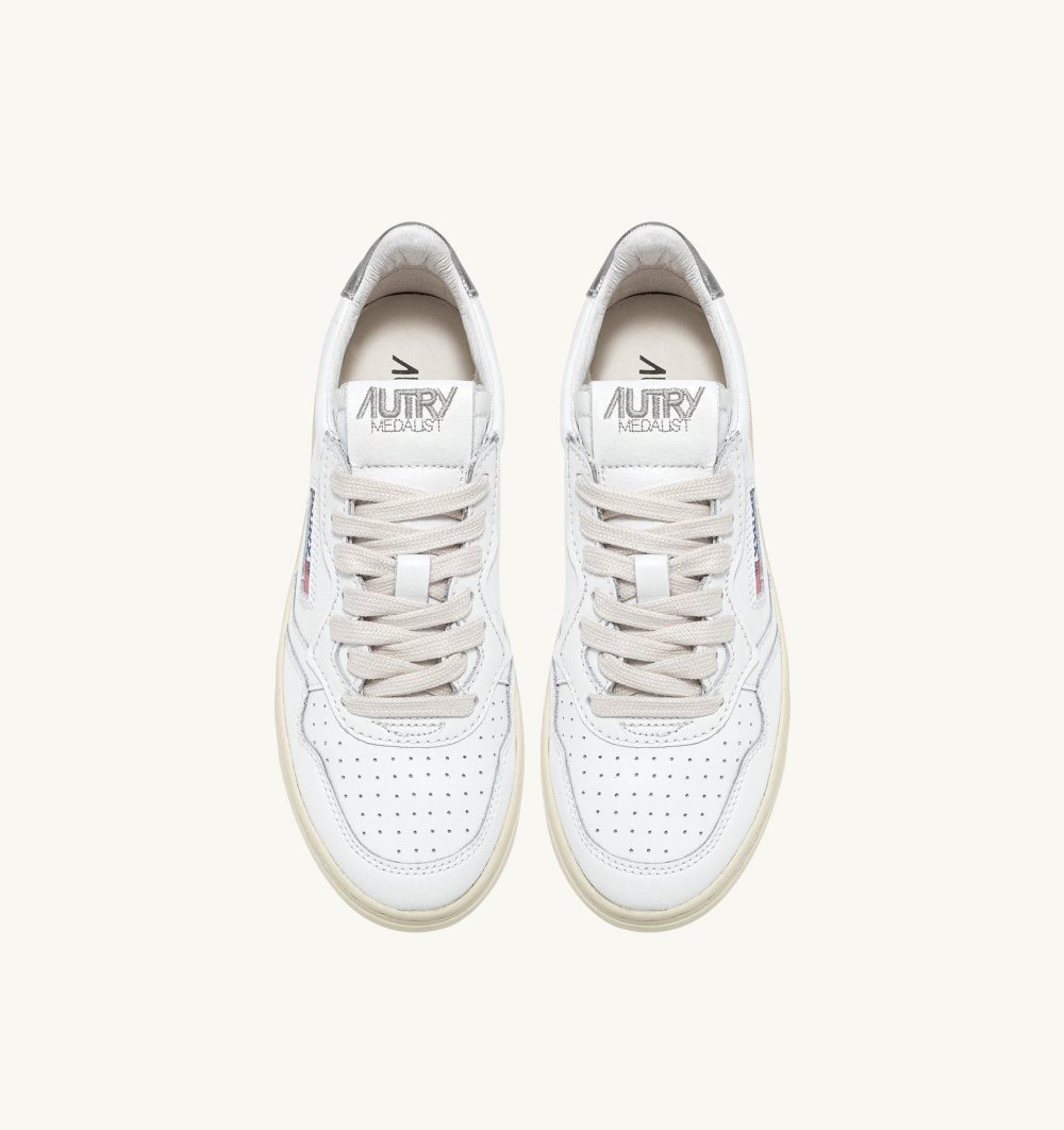 Autry Medalist Low Sneakers Leather White / Silver | 1592-UOBKX