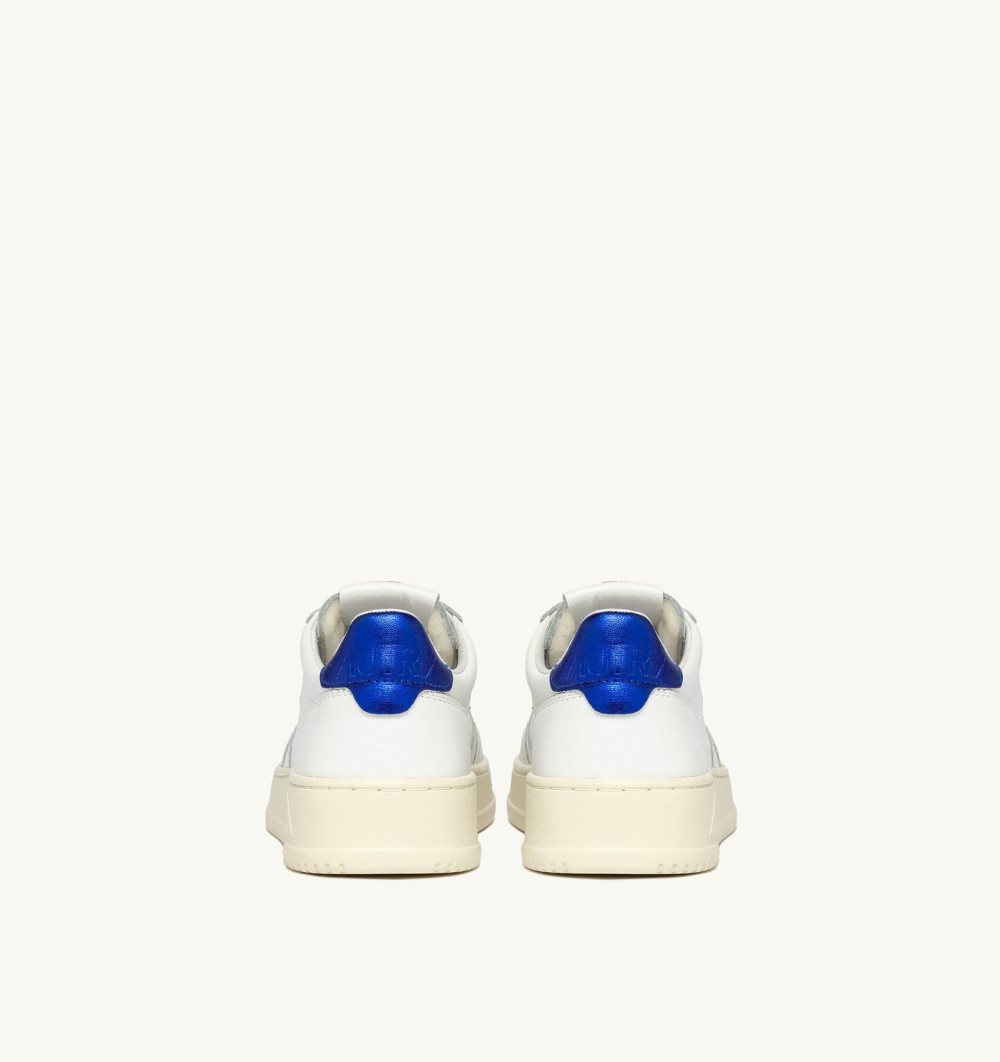 Autry Medalist Low Sneakers Leather White / Blue | 0876-HQNEA