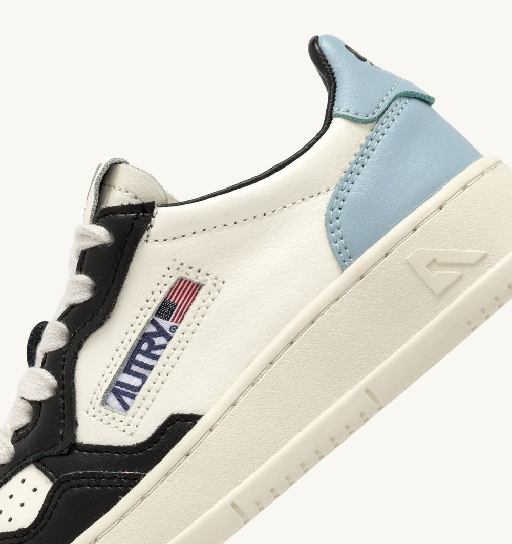 Autry Medalist Low Sneakers Leather White / Blue | 0718-ECWKX