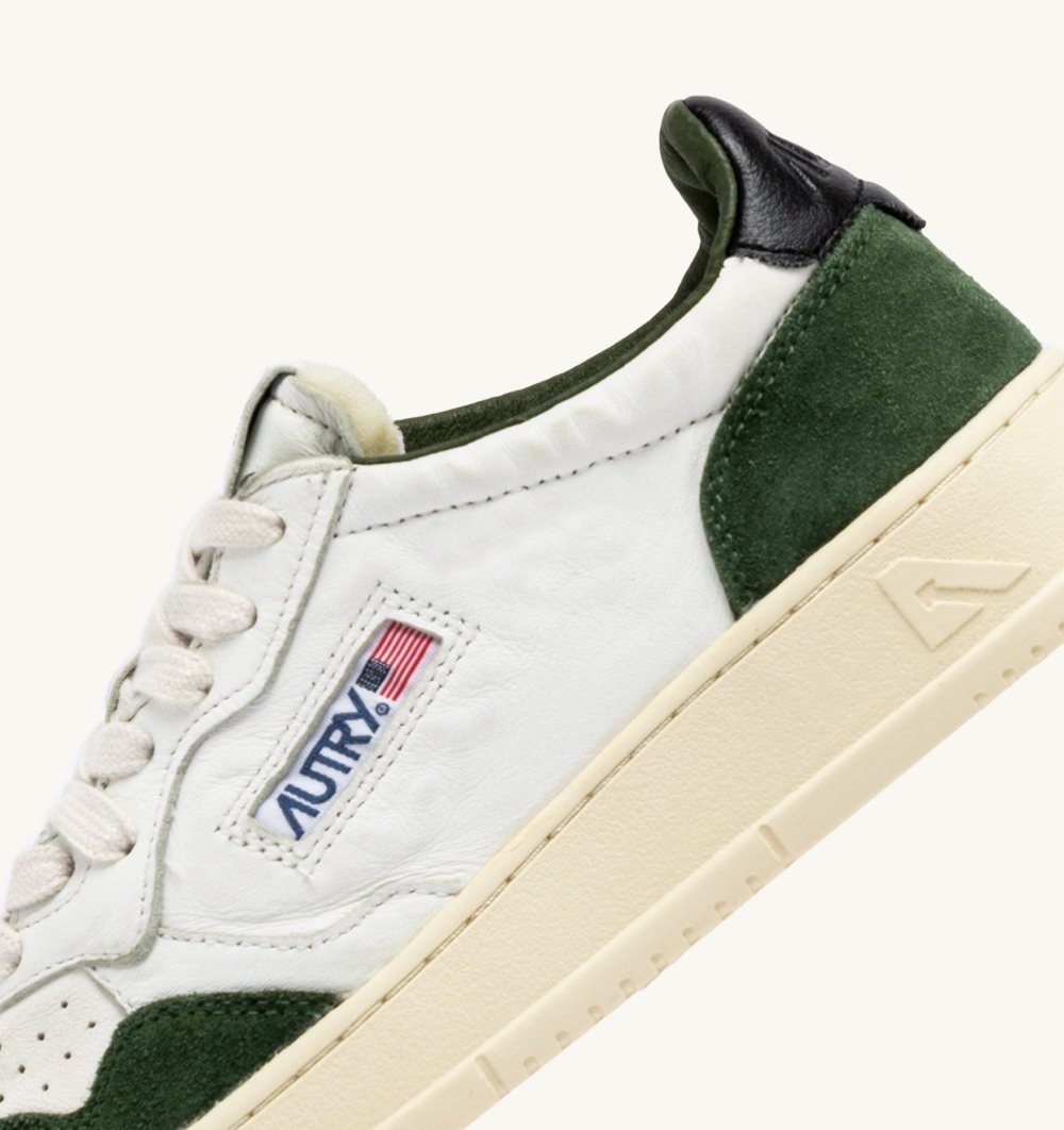 Autry Medalist Low Sneakers Military Suede Leather Green / White | 9753-RFHSM