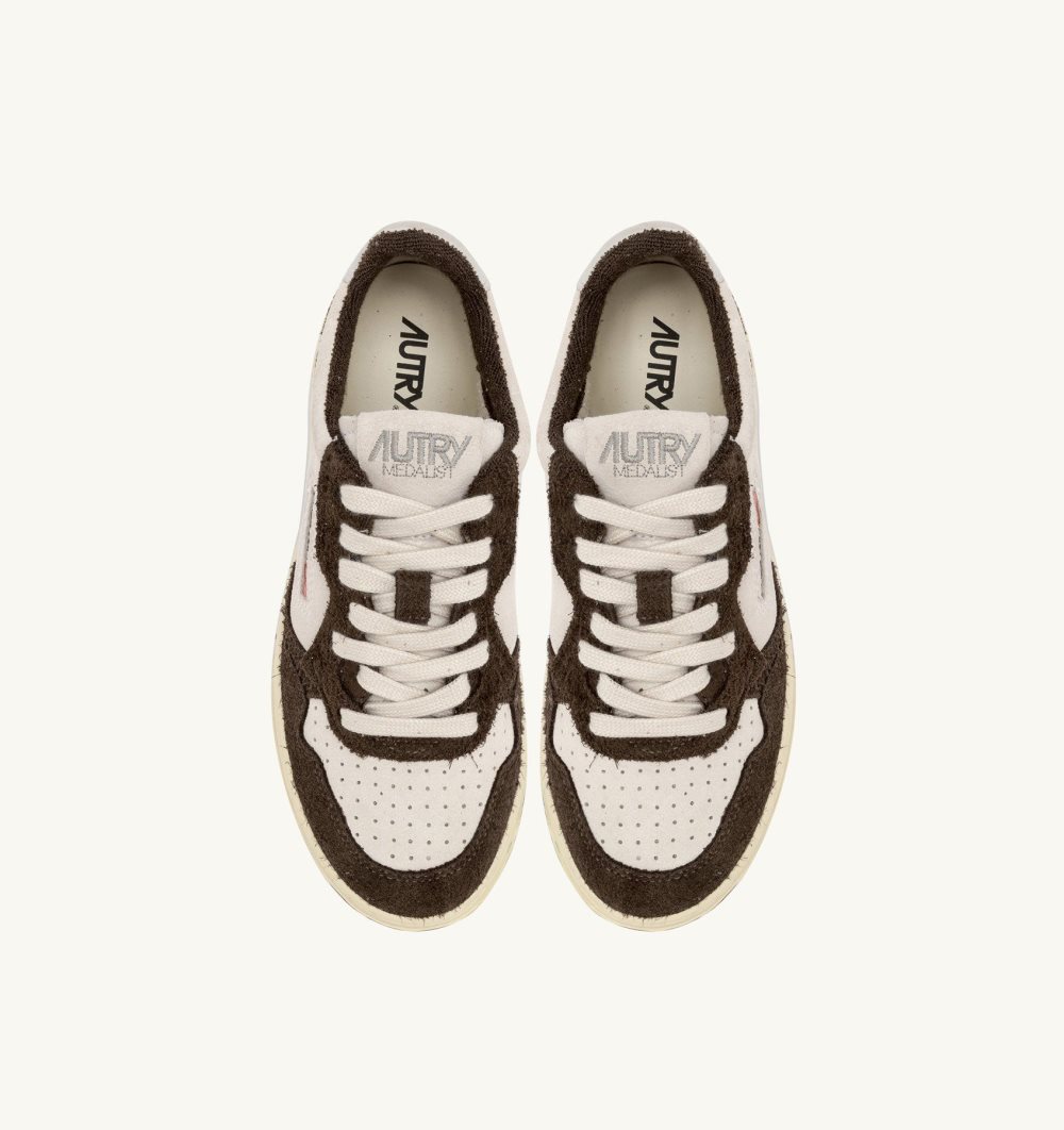 Autry Medalist Low Sneakers Suede Black / White | 1482-KSWVG