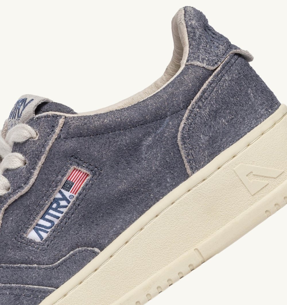 Autry Medalist Low Sneakers Suede Blue | 7952-QLNHZ