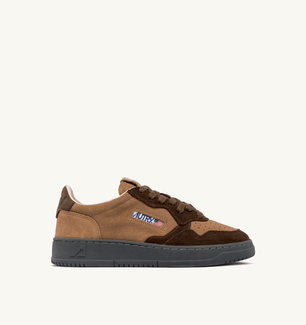 Autry Medalist Low Sneakers Suede Marrone | 6931-RBHZO