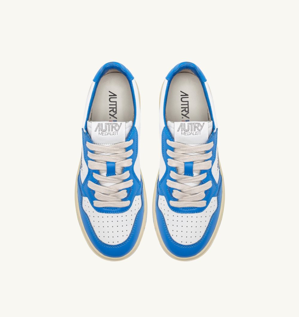 Autry Medalist Low Sneakers Two-tone Leather White / Light Blue | 6371-VKUIR