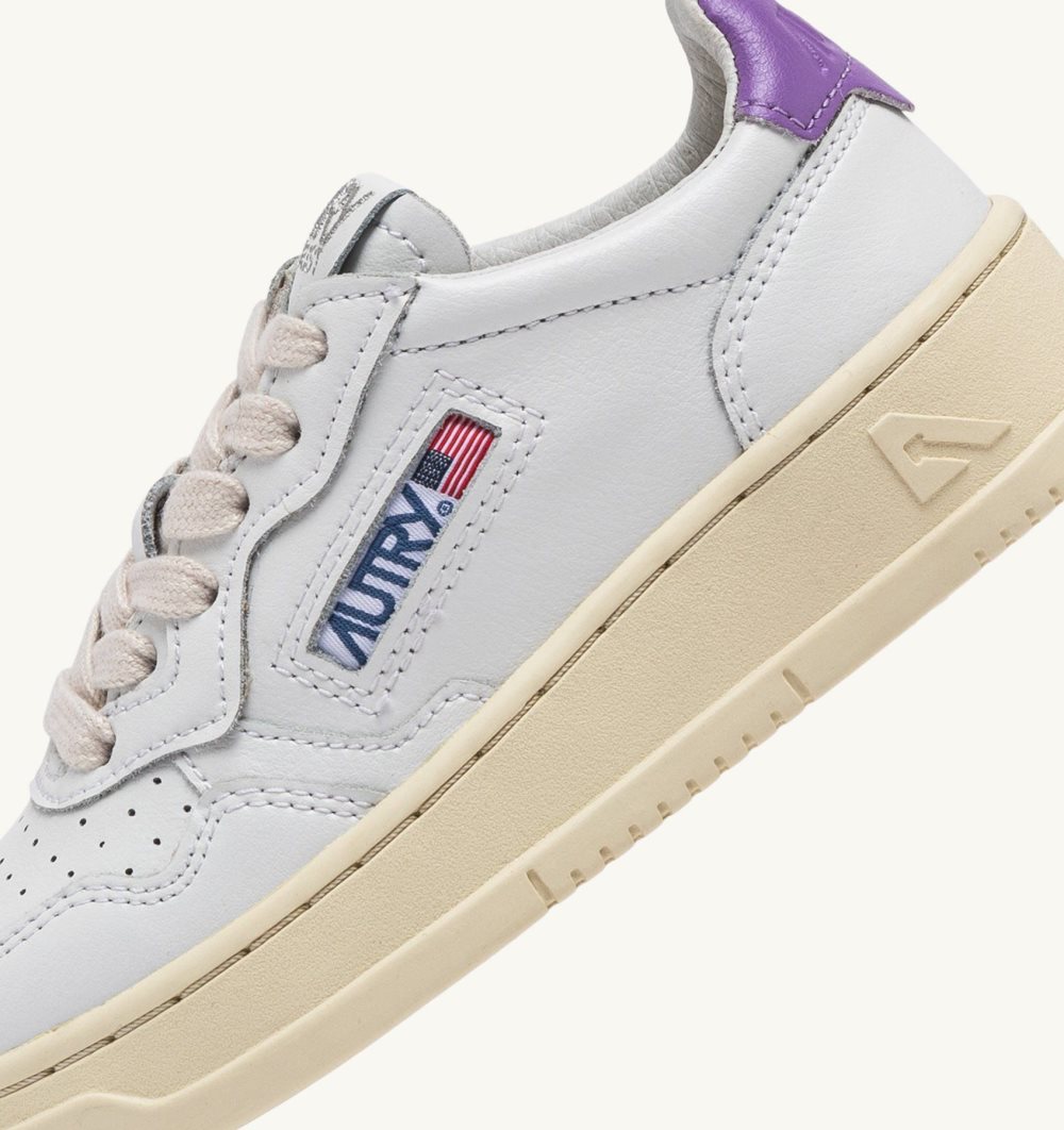 Autry Medalist Low-top Sneakers Leather White / Purple | 1246-UVTRC