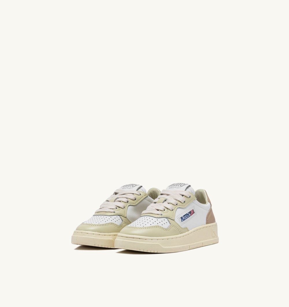 Autry Medalist Low-top Sneakers Leather White / Beige | 8950-GFPMS