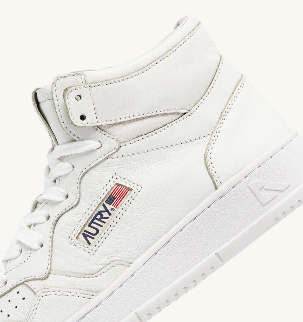 Autry Medalist Mid Sneakers Napa Leather White | 9714-DUHNM