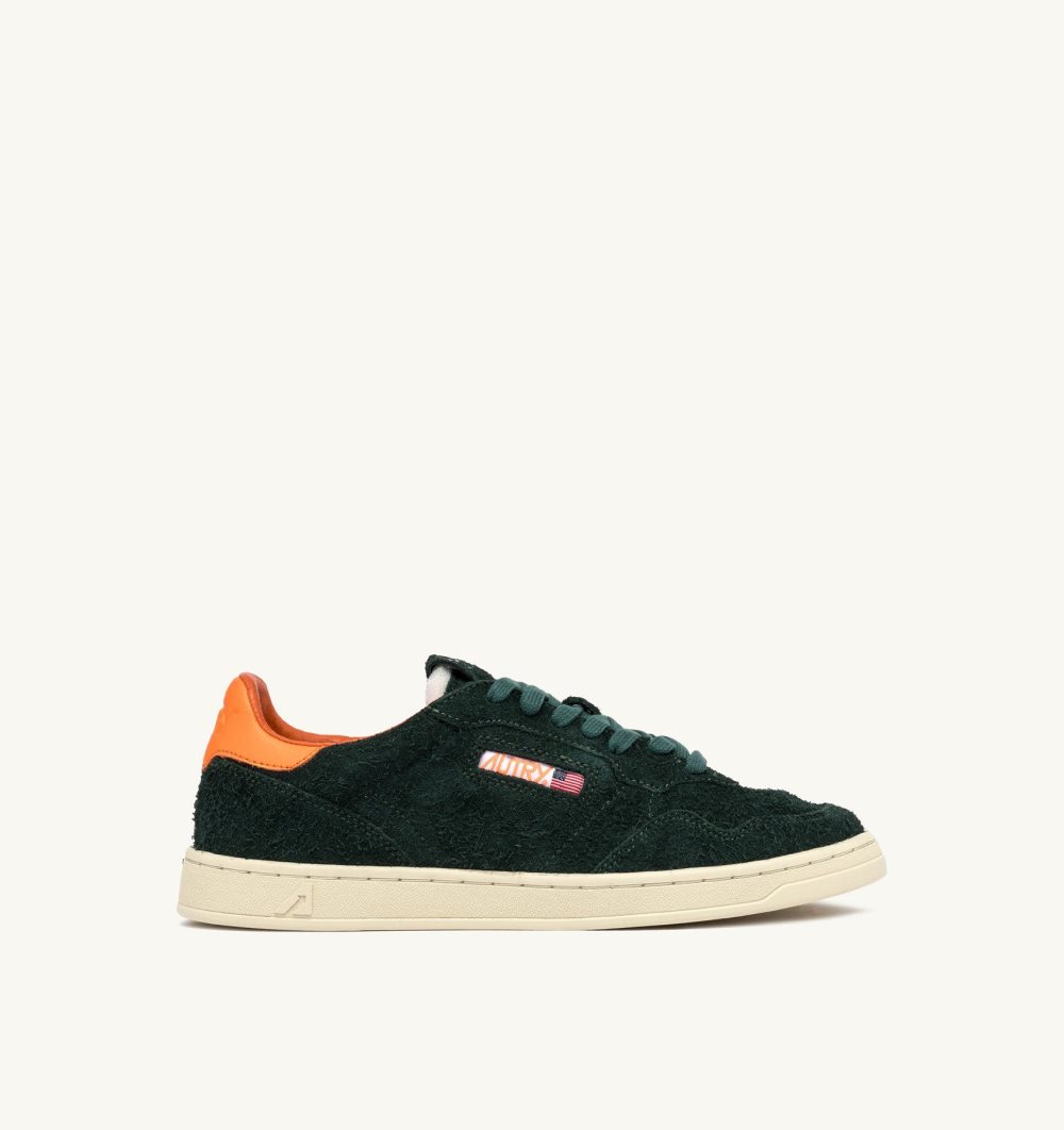 Autry New Flat Low Sneakers Bottle Autumn Glory Suede Green / Orange | 0692-LPZNR