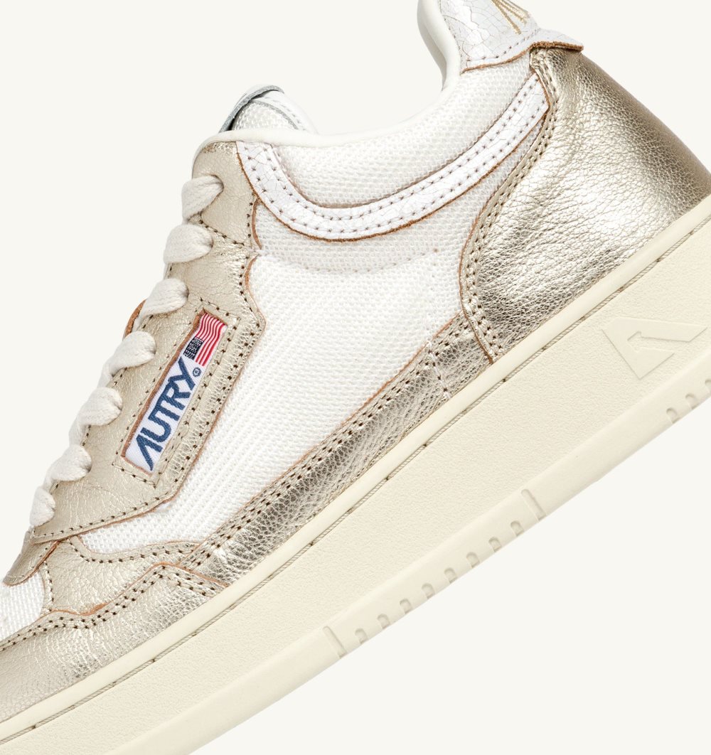 Autry Open Mid Sneakers Mesh Platinum Gold / White | 4259-UHQXM