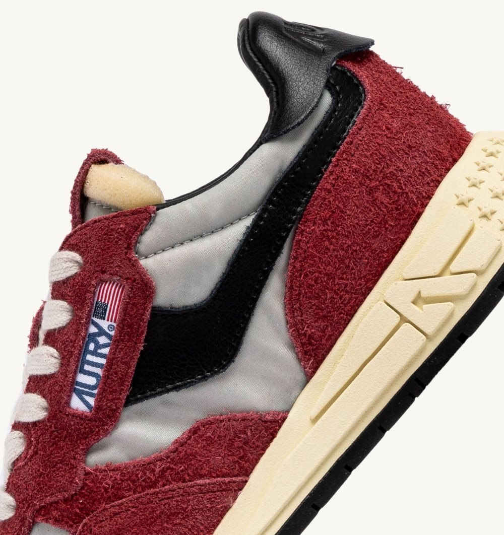 Autry Reelwind Low Sneakers Nylon Suede Red | 0739-NEZOX