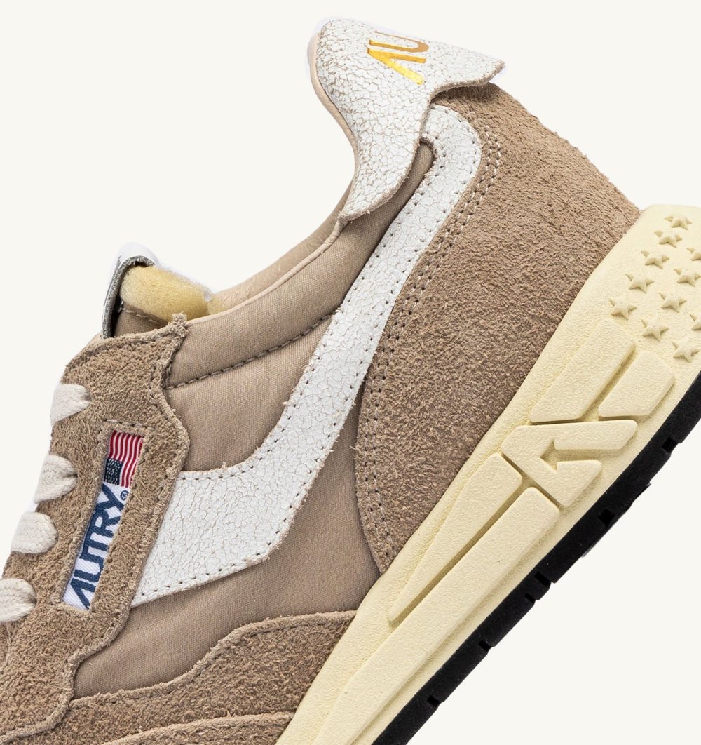 Autry Reelwind Low Sneakers Pepper Cracked Leather Nylon Beige | 3197-IRHTK